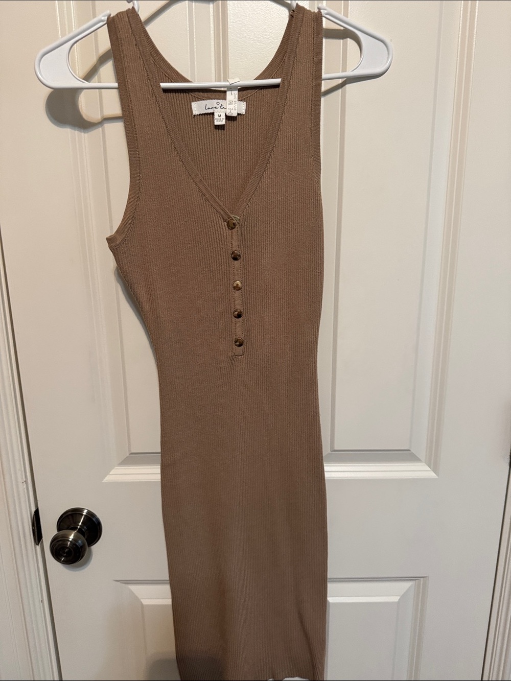 Love Tree Sleeveless Button-Front Ribbed Midi Dress in Tan